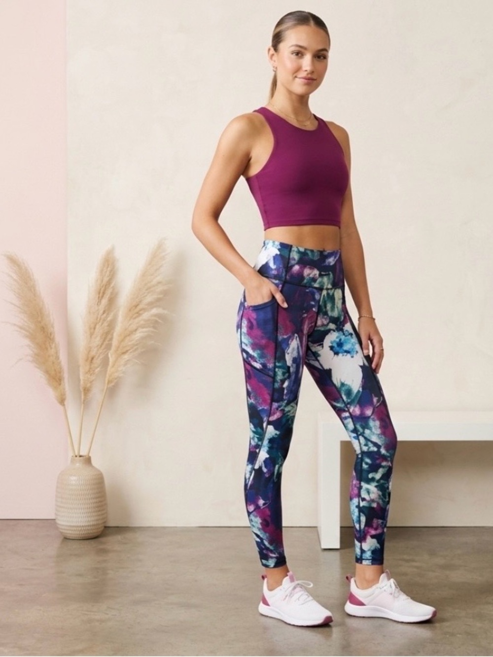 Tek Gear Blue Purple White Abstract Floral Leggings With Pockets Women’s Small